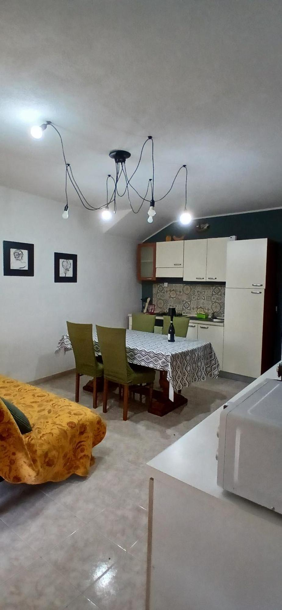 Casa Vacanza Il Colle Del Vento Calosso Екстериор снимка